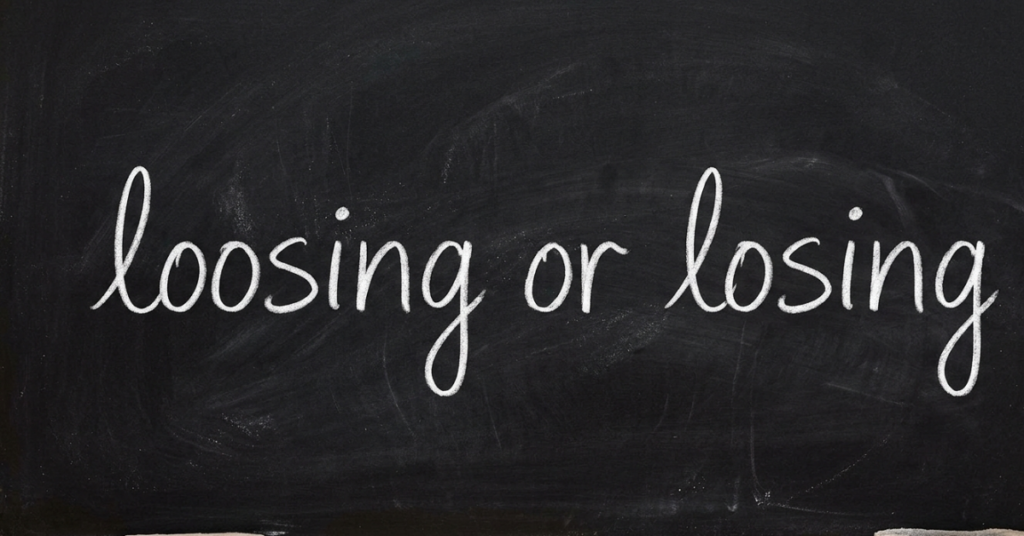 Loosing or Losing: Correct Spelling Explained